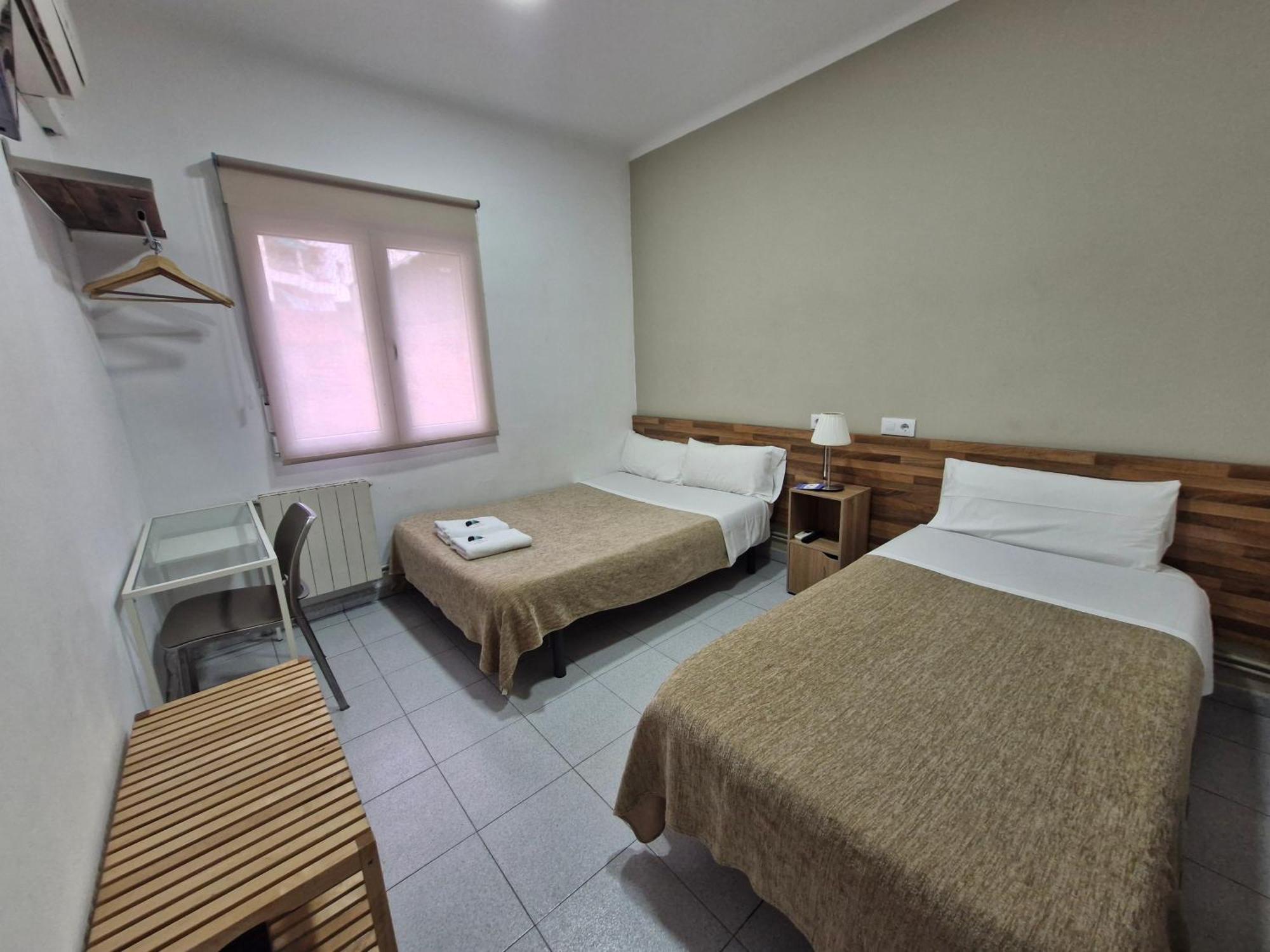 Hostal Elkano Барселона Экстерьер фото