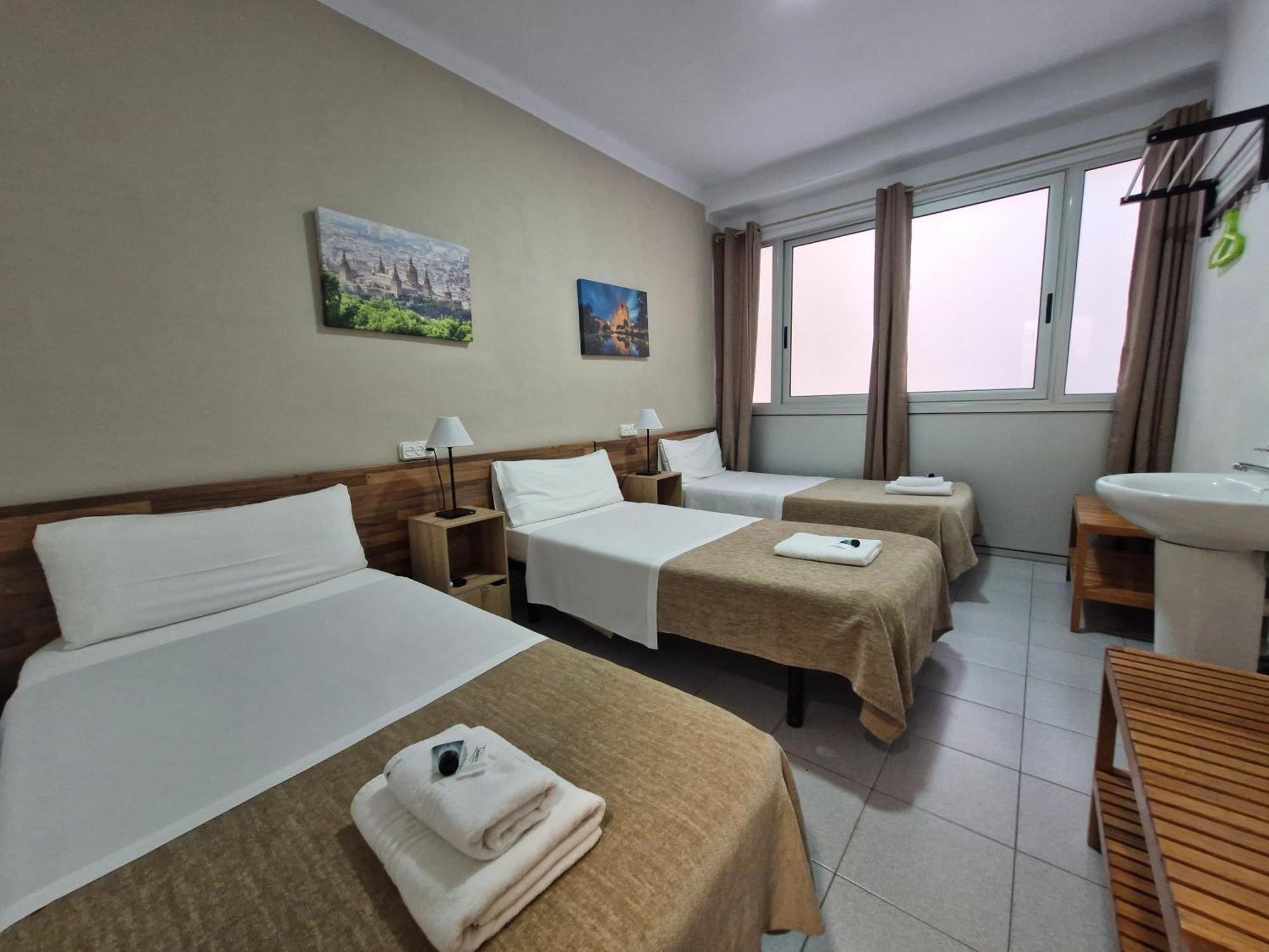 Hostal Elkano Барселона Экстерьер фото